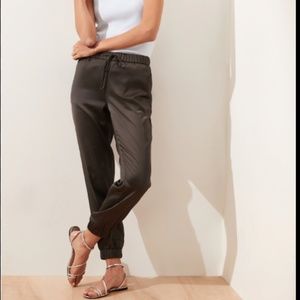Banana Republic Satin Drawstring Pull-on Jogger Pant, Dark Green, size Medium